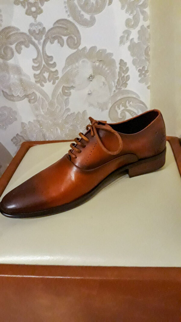Pantofi eleganți bărbați,din piele ,culoare maro în de grade,cu siret ,marimi:39,40,41,42,43