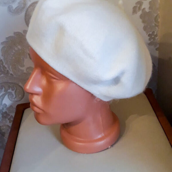 Bascute damă,culoare alb/crem,marime universală