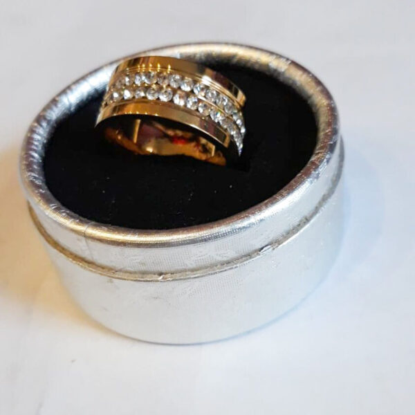 Inel tip verighete,placat cu aur de 24k,cu model cu pietricele