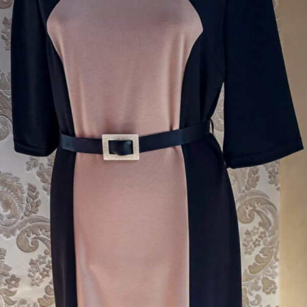 Rochie damă,din jerse,culoare:negru si bej,cu curea neagră.