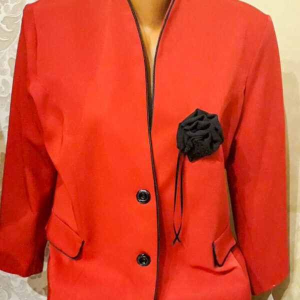 Sacou damă,culoare rosu,captusit.