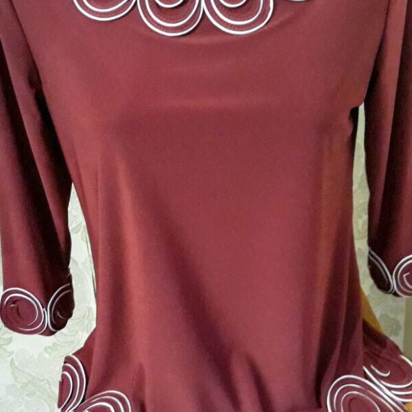 Bluza dama,culoare bordo din lycra ,model circular.