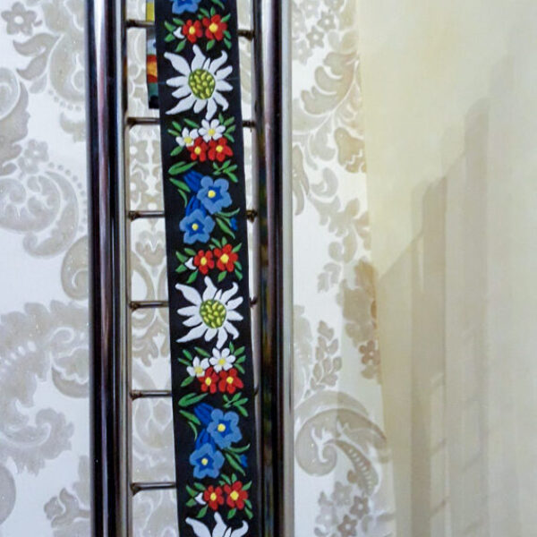 Brau tradițional-fete,model floral,lung.70cm/5cm lat