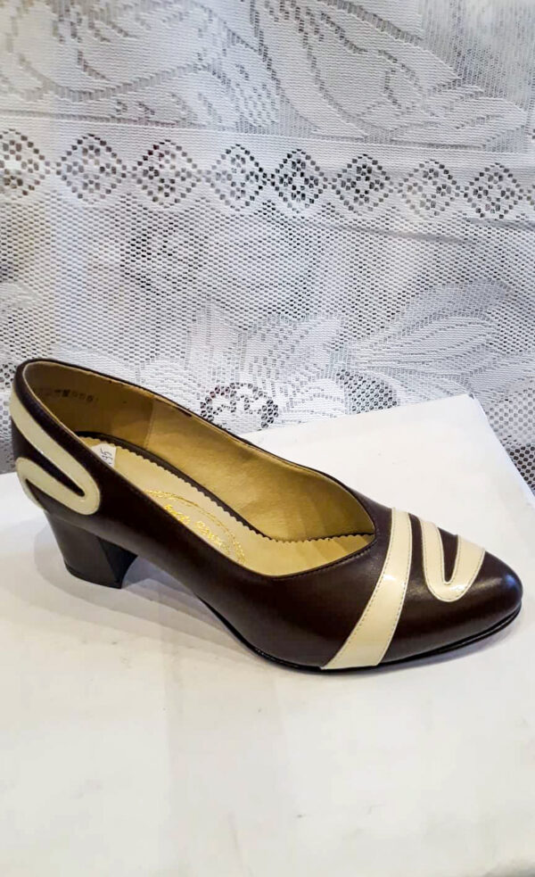 Pantofi damă din piele naturală,culoare maro cu crem,toc de 4 5 cm,marimi:36,37,38,39,40,41