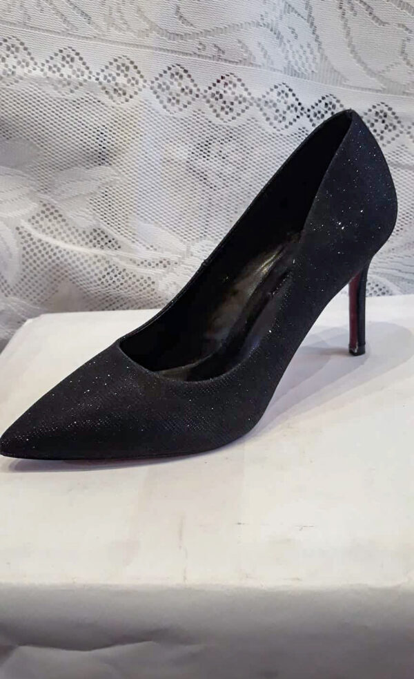 Pantofi damă,eleganți,culoare:negru strălucitor,toc de 8 cm,marimi:36,38,40