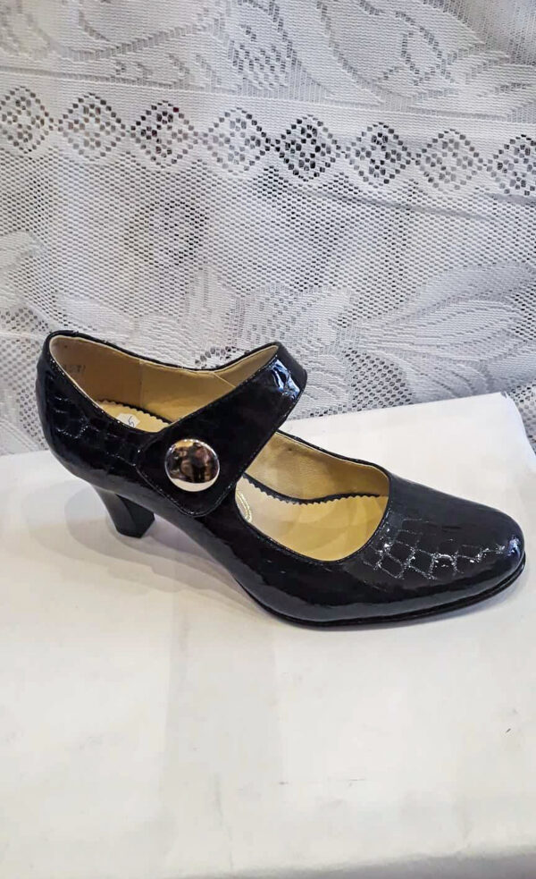 Pantofi damă,din piele lacuita,culoare neagră,model"croco,toc de 5 cm,cu bareta,marimi:35,36,37,38,39,40,41