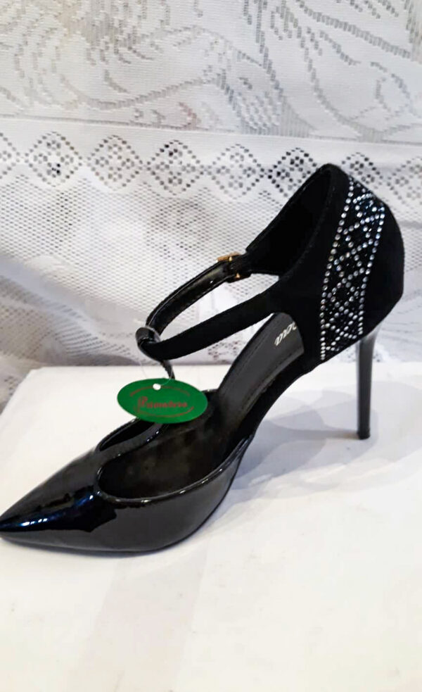 Pantofi damă,piele ecologică,culoare neagră,toc de 11 cm,cu ornament argintiu,marimi:36,37,38,39,40,41