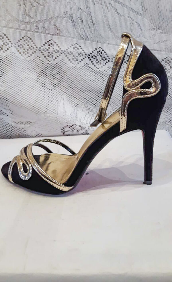 Pantofi damă,eleganți, din velur negru,cu model auriu,toc de 8 ,5 cm,marimi:36,37,38,39,40