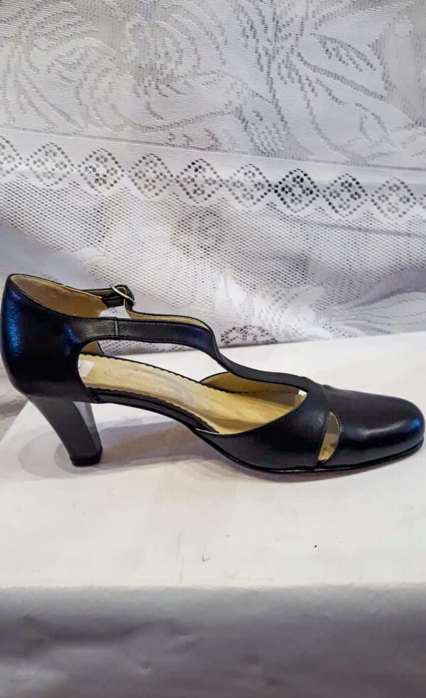 Pantofi damă,din piele naturală,culoare neagră,toc de 4,5 cm,marime:38-39