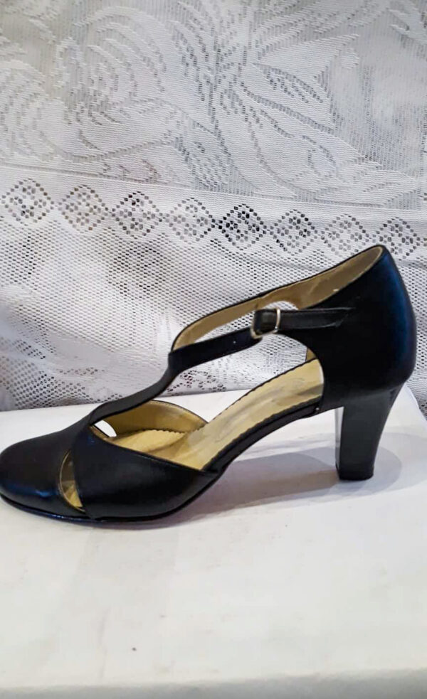 Pantofi damă,din piele naturală,culoare neagră,toc de 4,5 cm,marime:38-39